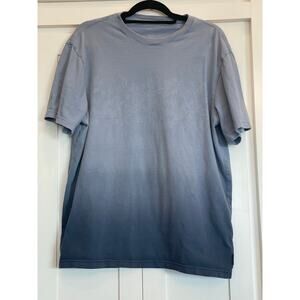 American Eagle Ombre blue tee men's L with floral fade